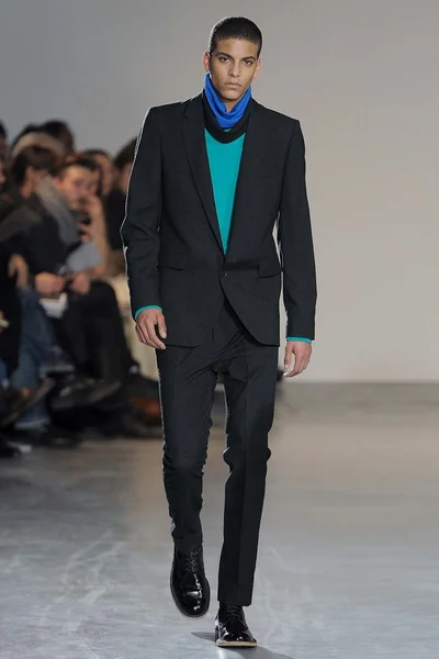 Look 24